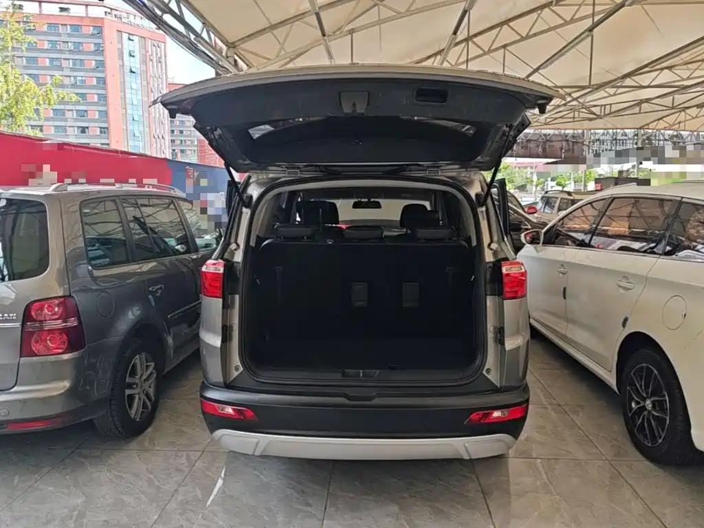 Wuling Motors Wuling Hongguang S3 2019 2019 1.5T Manual Luxury Model China VI