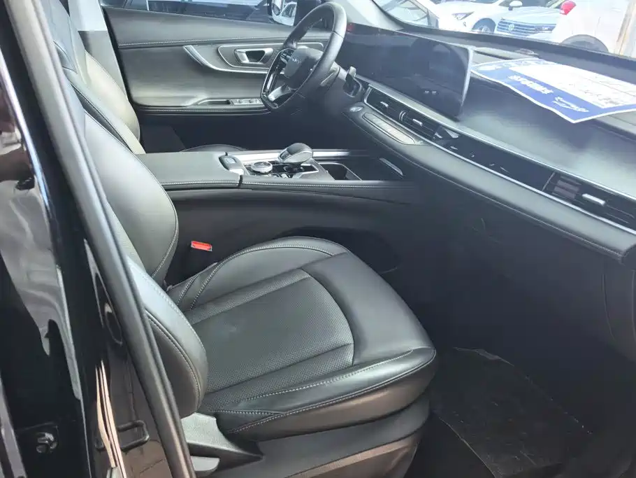 Chery Tiggo 8 PRO 2025 2025 290T 2WD Luxury Edition