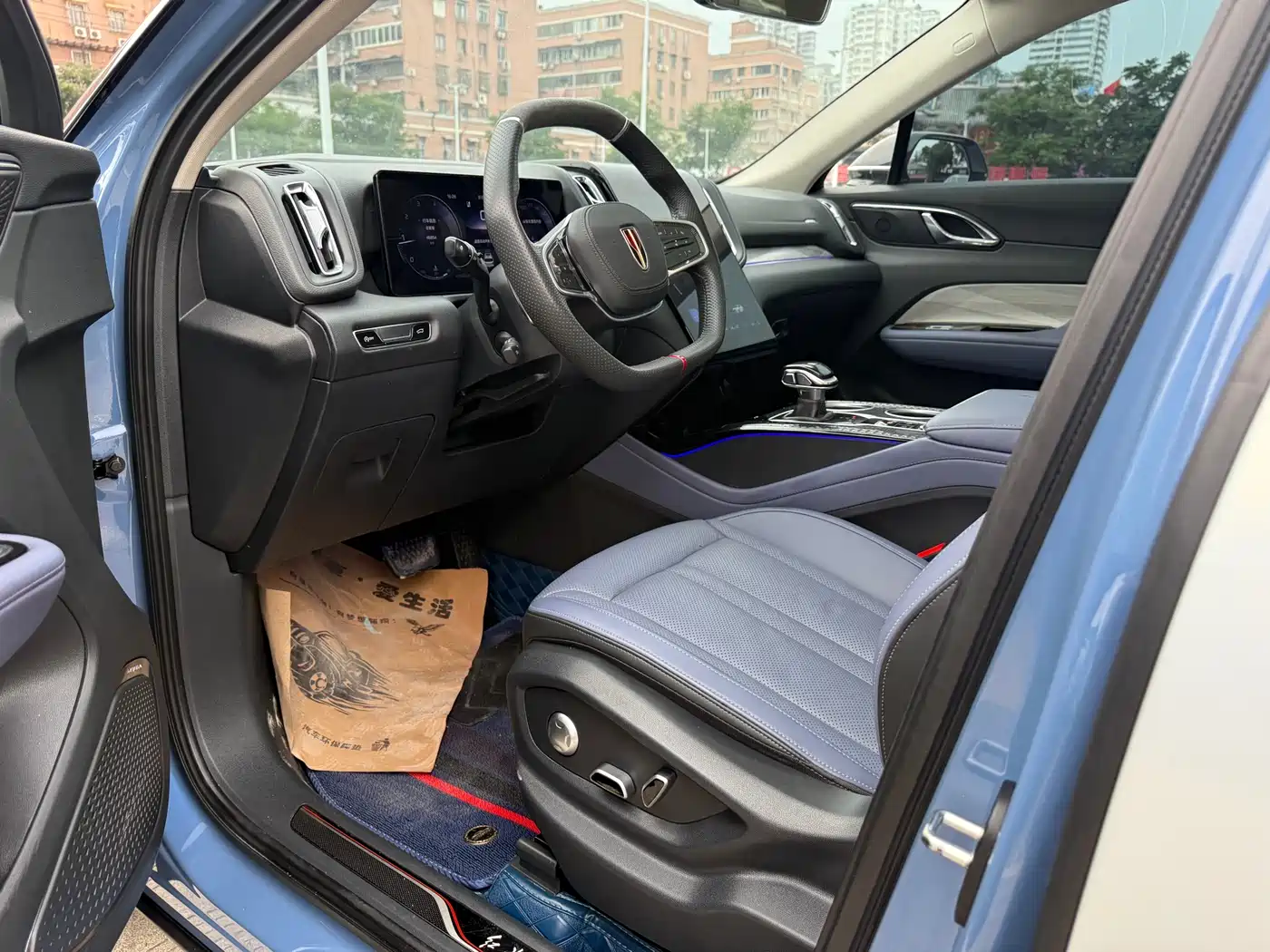 Hongqi HS3 2023 2.0T 4WD Achievement Edition фото 8