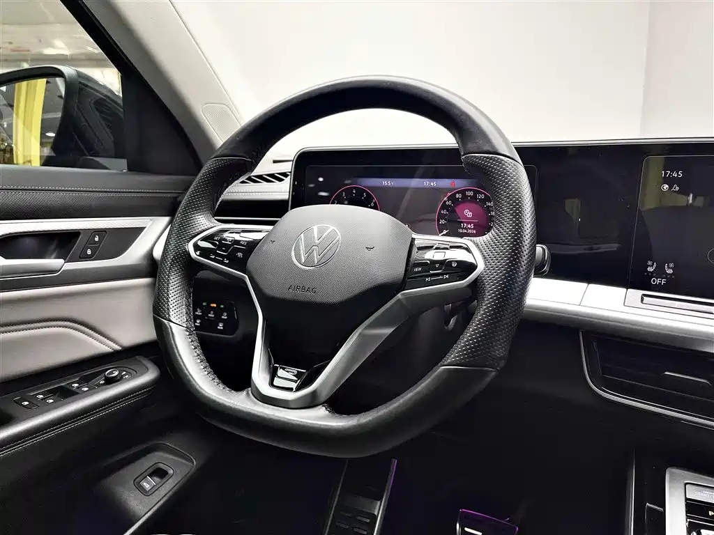 Volkswagen Talagon 2023 380TSI 4WD R-Line Touring Edition фото 12