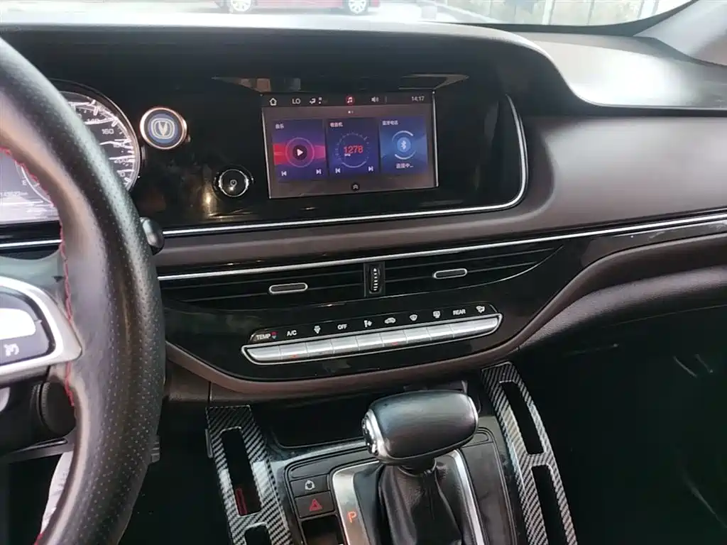GAC Trumpchi Trumpchi M6 2019 270T DCT Luxury Edition (6-seater) (China VI) фото 13