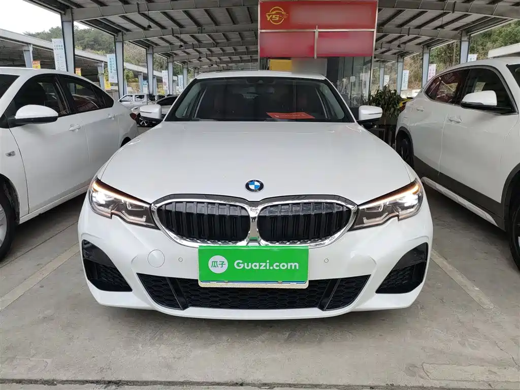 BMW 3-SERIES