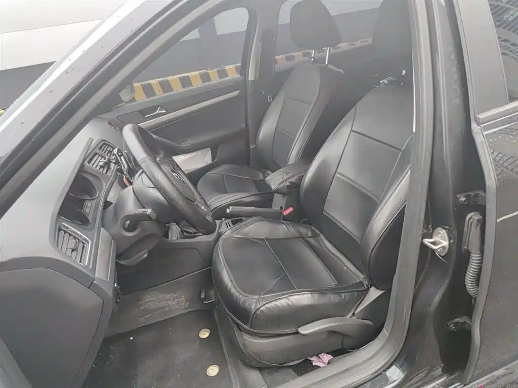 Volkswagen Lavida 2017 1.6L Automatic Trend Edition фото 16