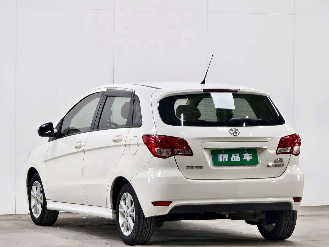 BAIC E-Series 2015 2013 Hatchback 1.5L Manual Letian Edition