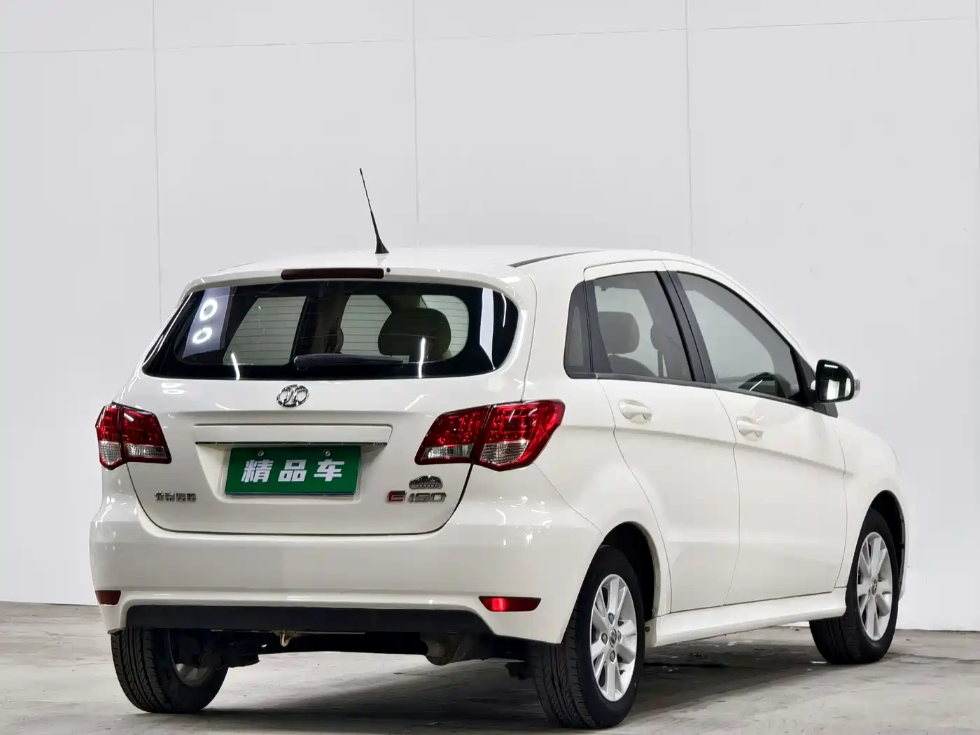 BAIC E-Series 2015 2013 Hatchback 1.5L Manual Letian Edition