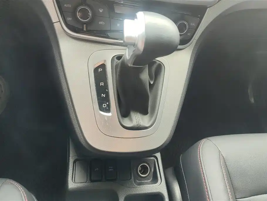 Haval M6 2019 1.5T DCT 2WD Value Edition (China VI) фото 16