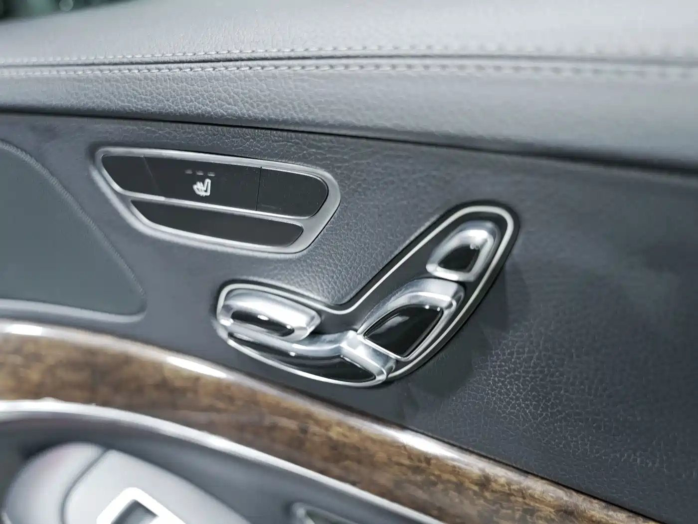 Mercedes-Benz S-Class 2014 S 320 L Business фото 16