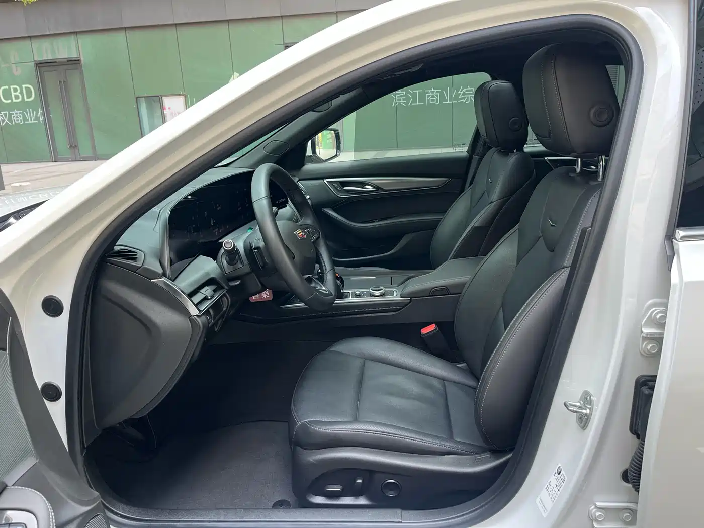 Cadillac CT5 2024 28T Luxury Model Pro фото 13