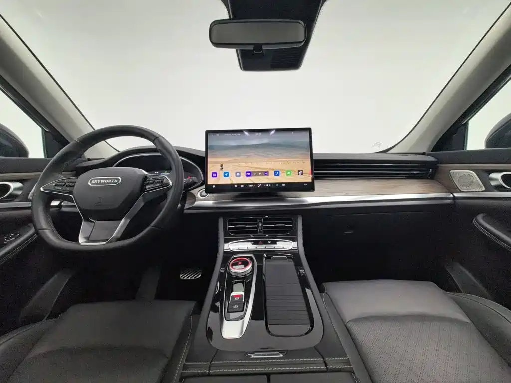 Skyworth Auto Skyworth HT-i 2026 2024 1.5L PHEV 115KM Smart Dragon Edition