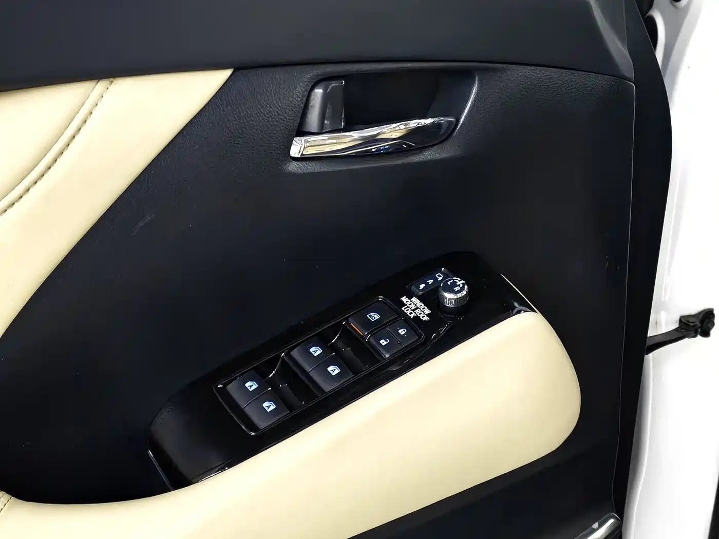 Toyota Alphard 2015 3.5L Luxury Edition фото 14