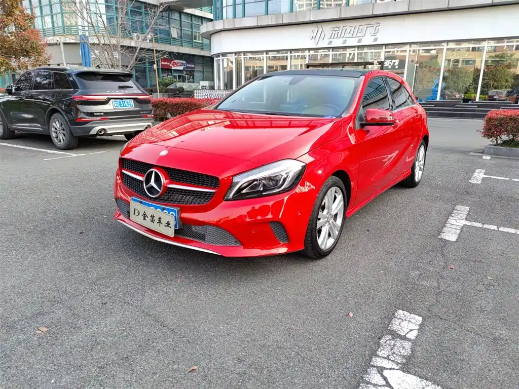 Mercedes-Benz A-Class (Import) 2016 A 200 Dynamic