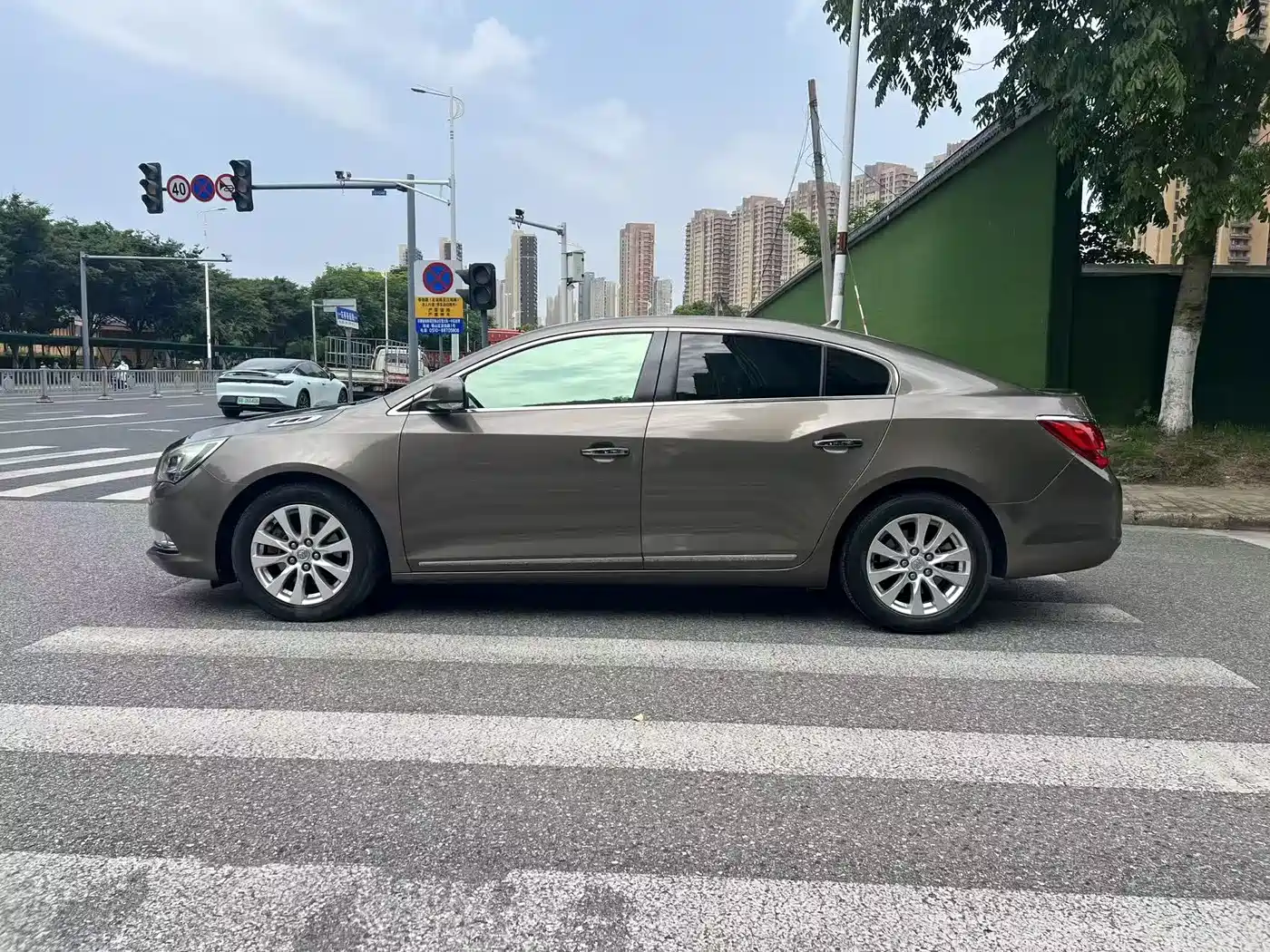 Buick LaCrosse 2013 2.4L SIDI Elite Comfort фото 3