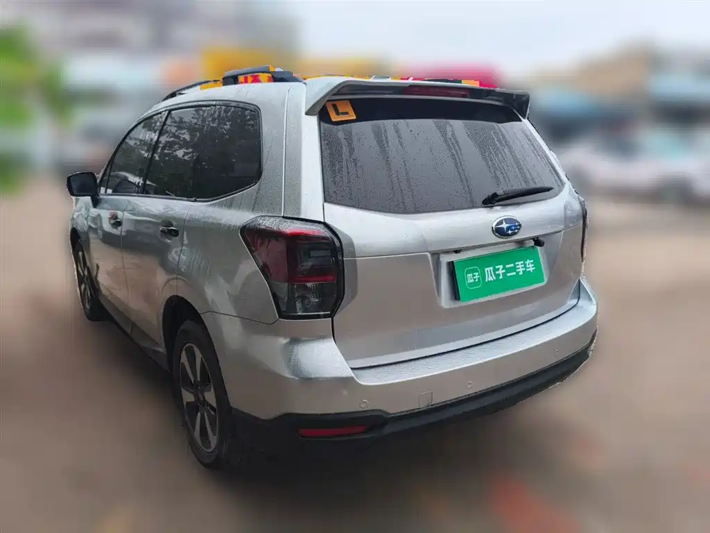 Subaru Forester 2016 2.5i Luxury Navigation Edition фото 4