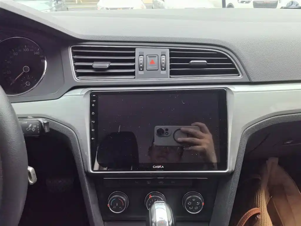 Volkswagen Lamando 2018 230TSI DSG Trend Edition фото 9