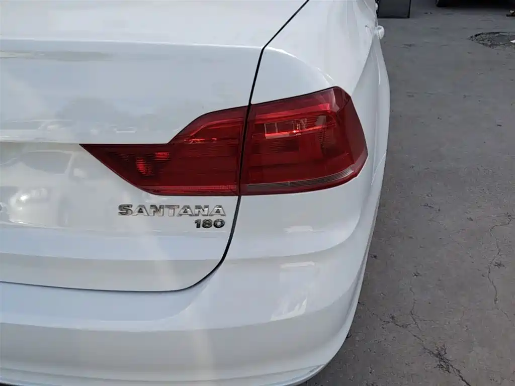 Volkswagen Santana 2016 1.6L Manual Trend Edition фото 8