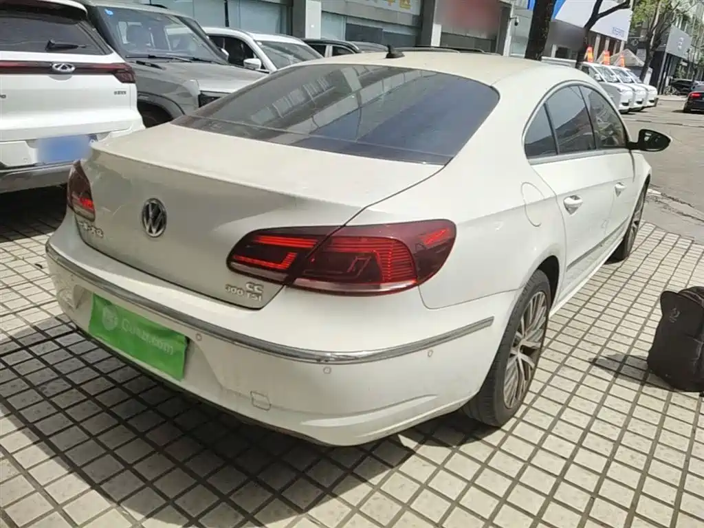 Volkswagen FAW-Volkswagen CC 2016 Model 1.8TSI Luxury фото 7