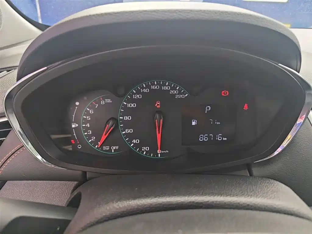 Chevrolet Trax 2017 1.4T Automatic 2WD Comfort фото 12