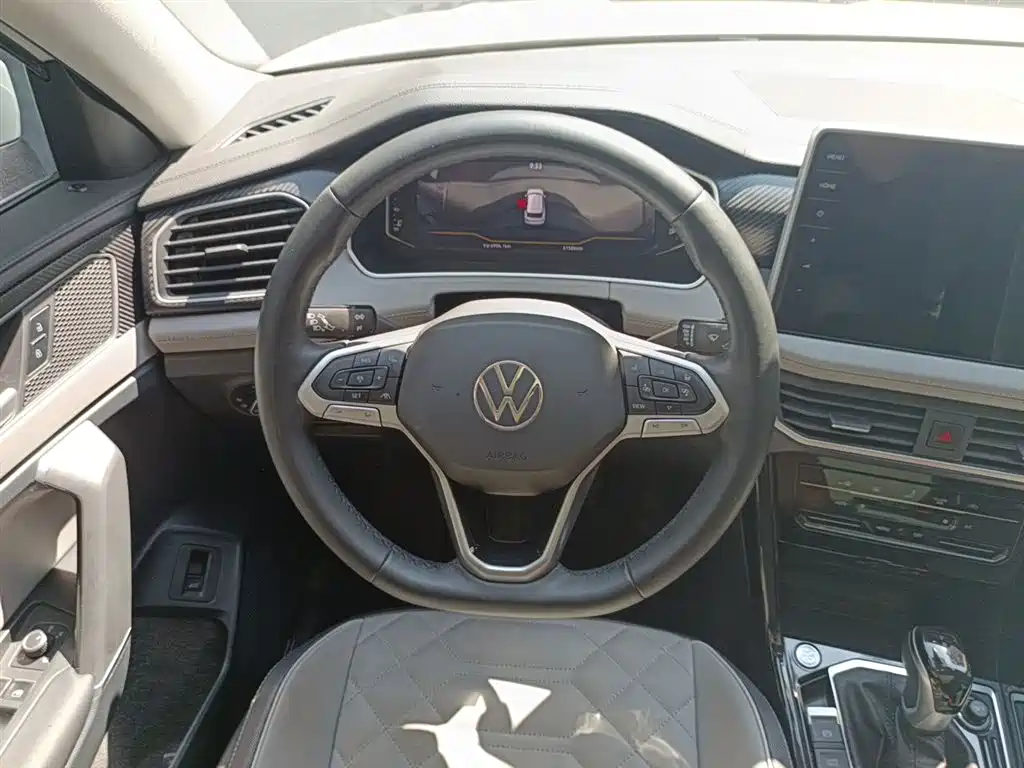 Volkswagen Tayron 2024 330TSI 2WD Luxury Plus Advanced фото 3