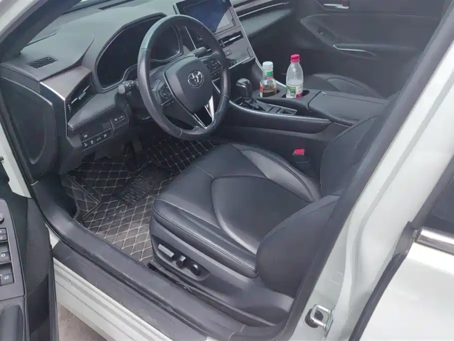 Toyota Avalon 2023 2.0L Premium Selection фото 9