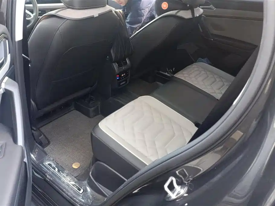 Volkswagen Tayron 2024 330TSI 2WD Luxury Plus Advanced фото 11