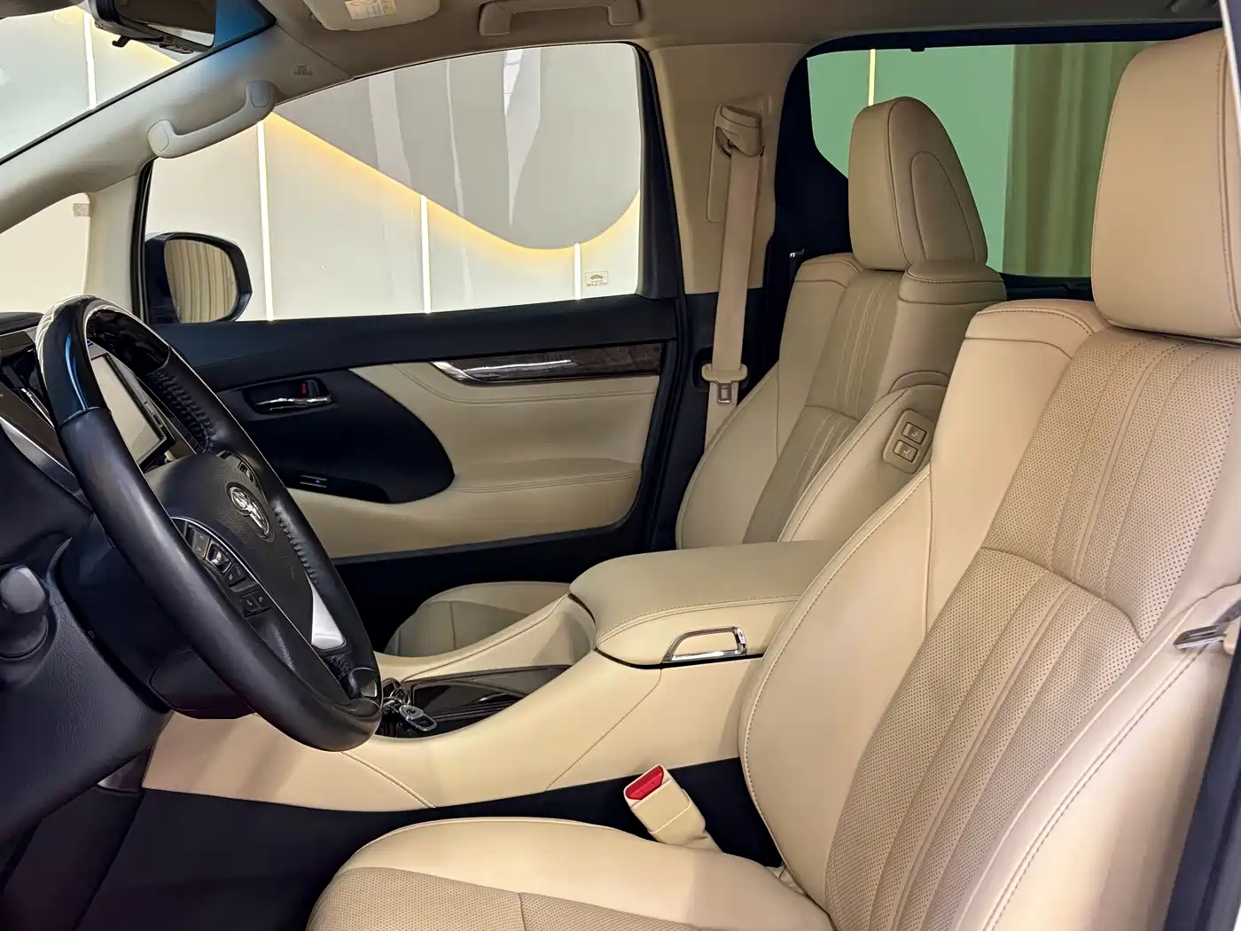 Toyota Vellfire 2020 2019 Hybrid 2.5L HV Premium Edition