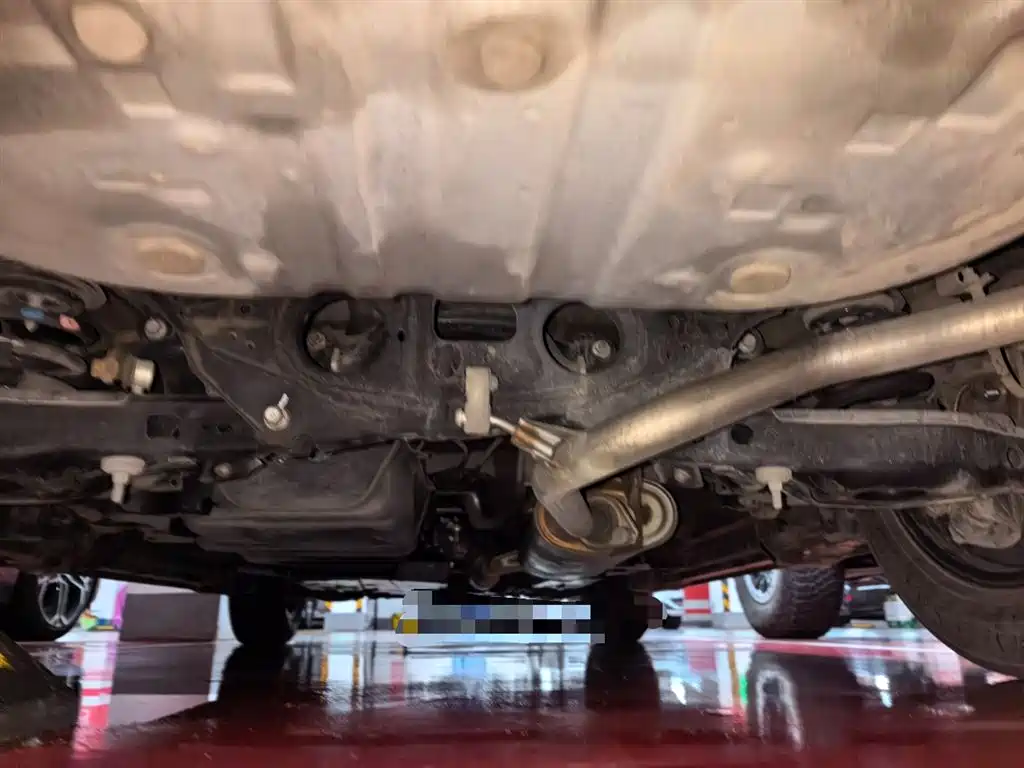 Toyota RAV4 Rongfang 2016 2.0L CVT 2WD Comfort (China V) фото 25