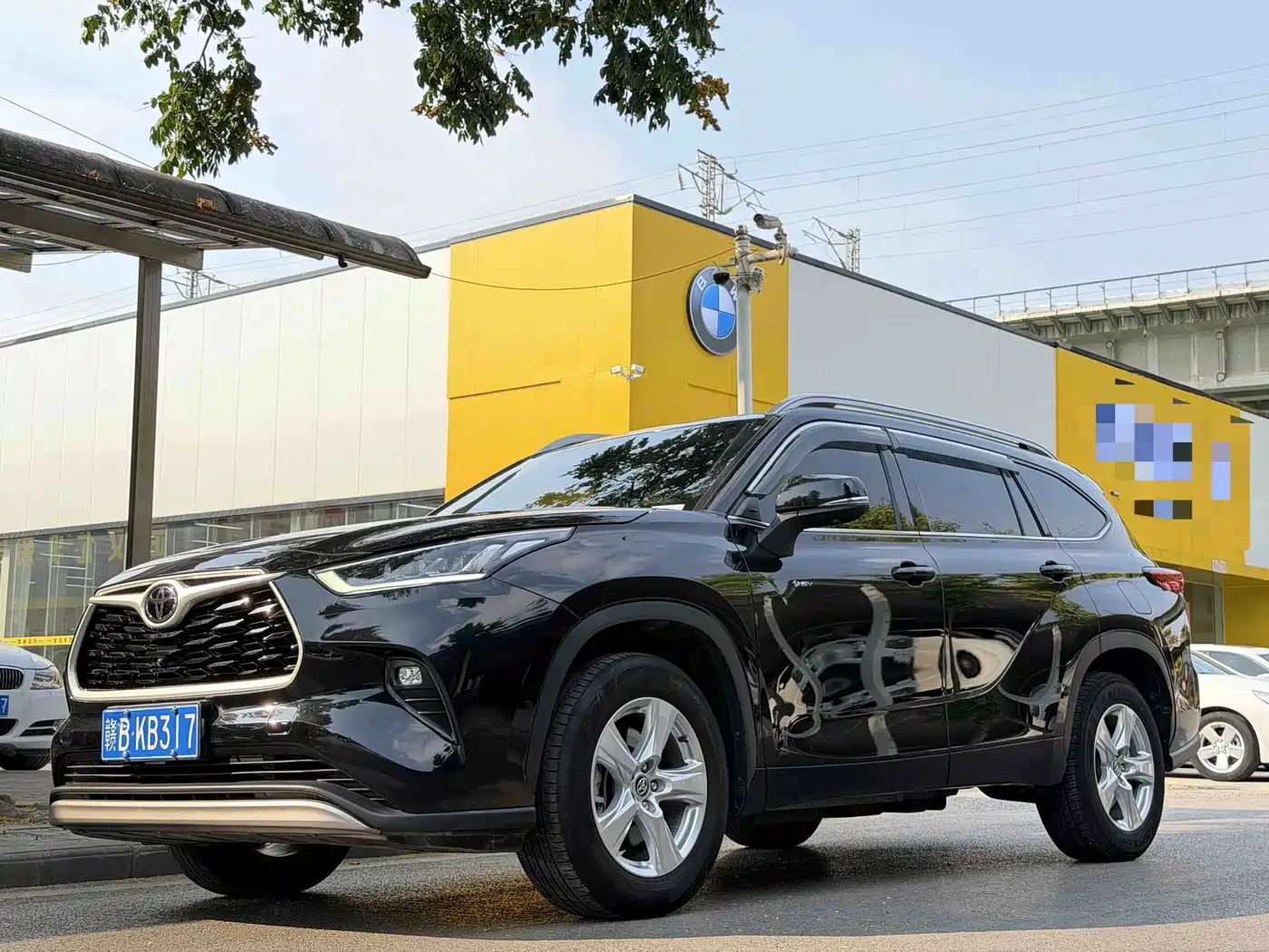 Photo 1 - Toyota Highlander