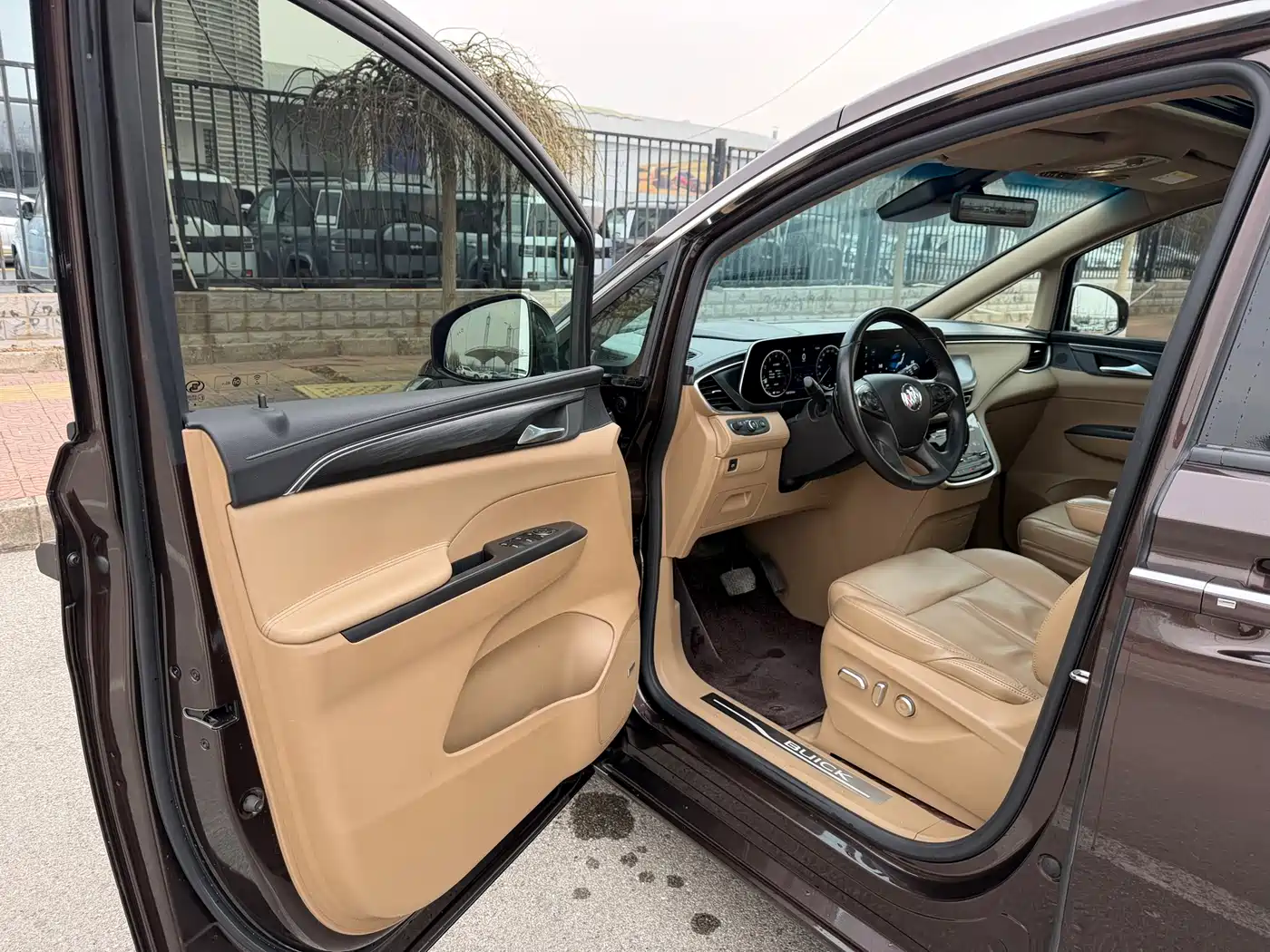 Buick GL8 2020 ES Landglory 653T Flagship фото 9