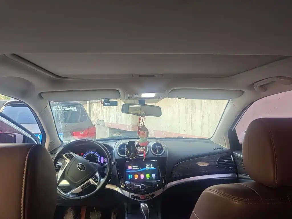 BYD S7 2019 2017 2.0T Automatic Luxury Model