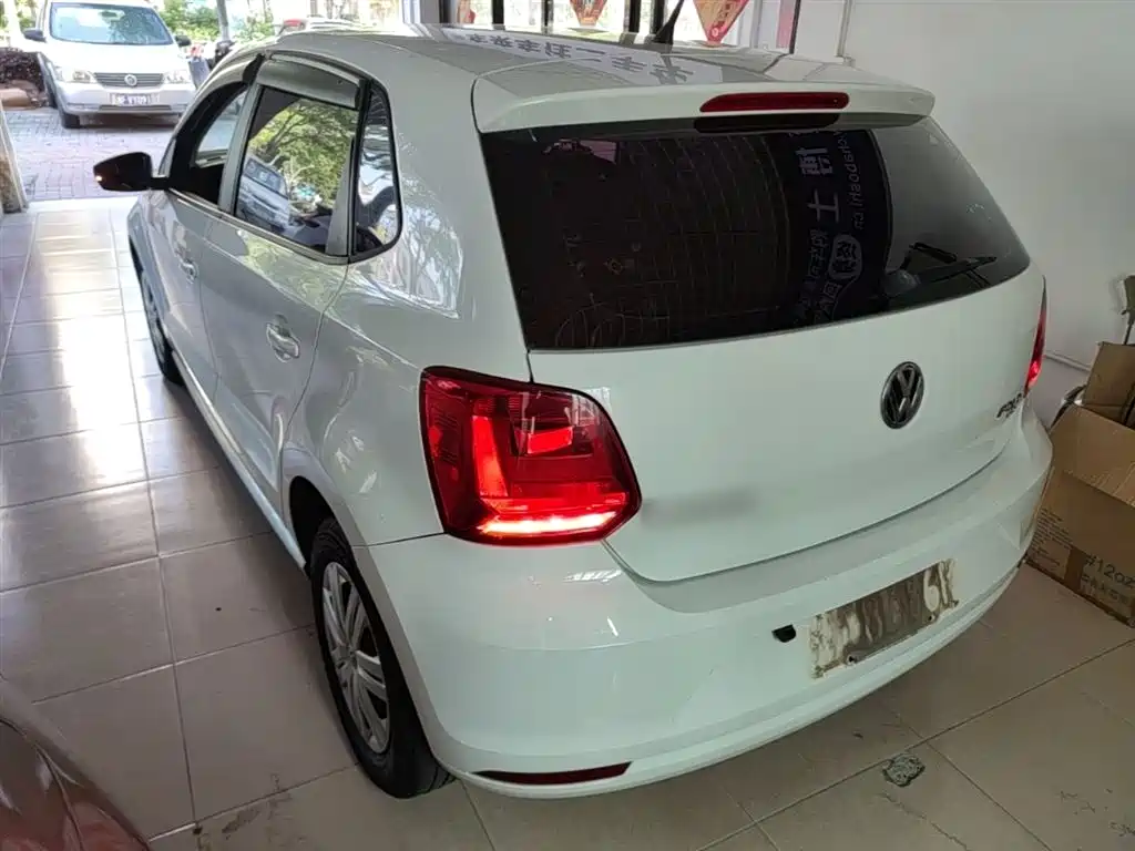 Volkswagen Polo 2018 1.5L Auto Safe Drive фото 5