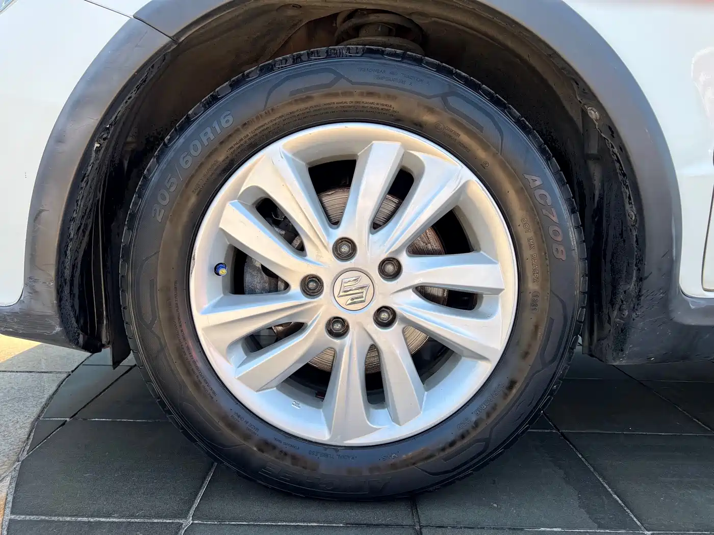 Suzuki SX4 2014 2013 1.6L Manual Cool Edition