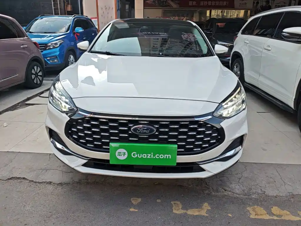Фото 3 - Ford Focus