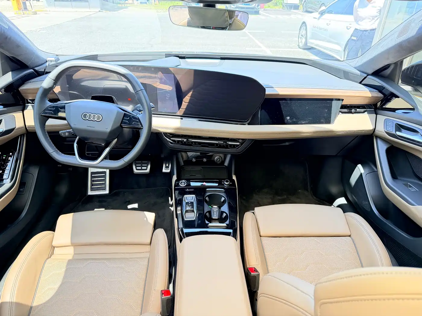 Audi A6L e-tron 2026 Model Pioneer Edition фото 10