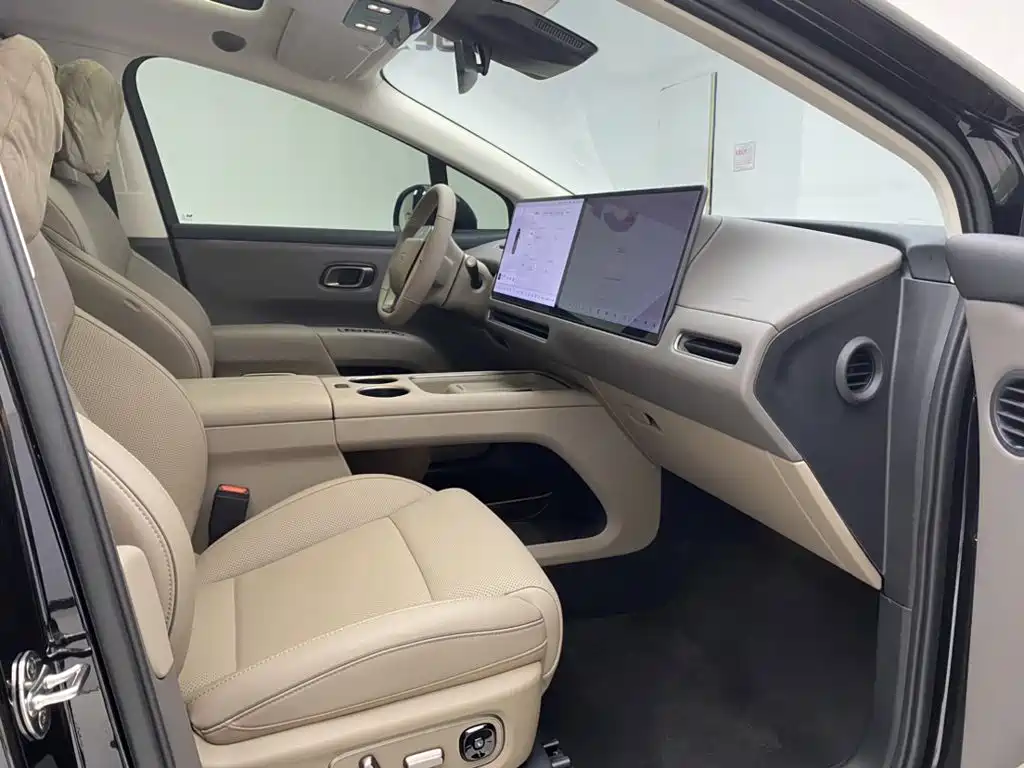 Li Auto Li i8 2026 2025 Standard Edition