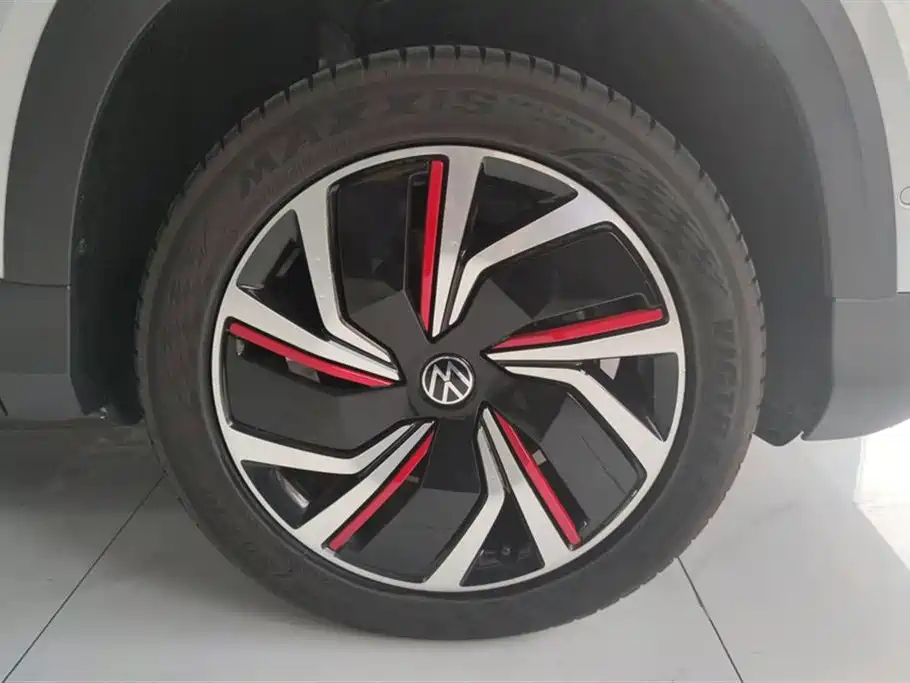 Volkswagen Tharu 2024 300TSI 2WD Moon Premium Edition фото 6