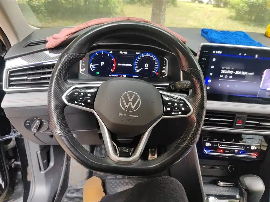 Volkswagen Tiguan L 2022 330TSI Auto 2WD R-Line Premium Edition фото 2