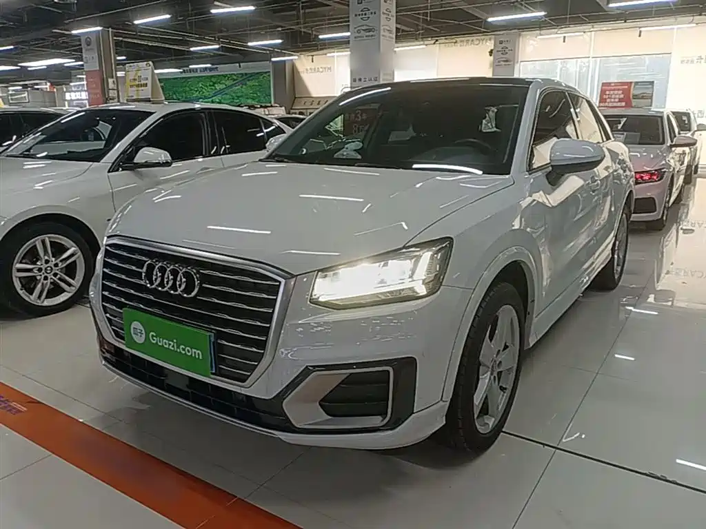 Audi Q2L 2021 35 TFSI Fashion Elegance фото 2