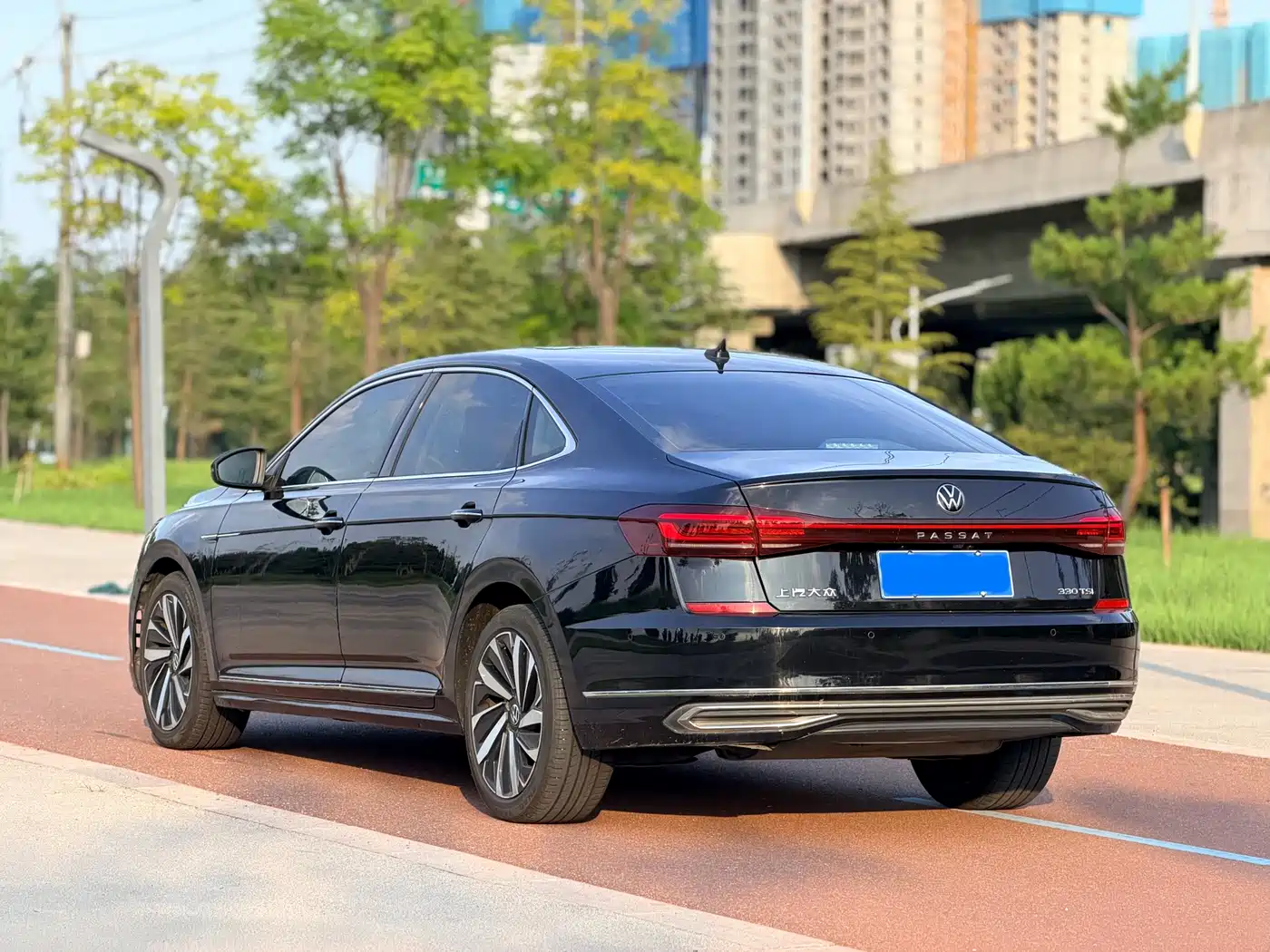 Фото 29 - Volkswagen Passat