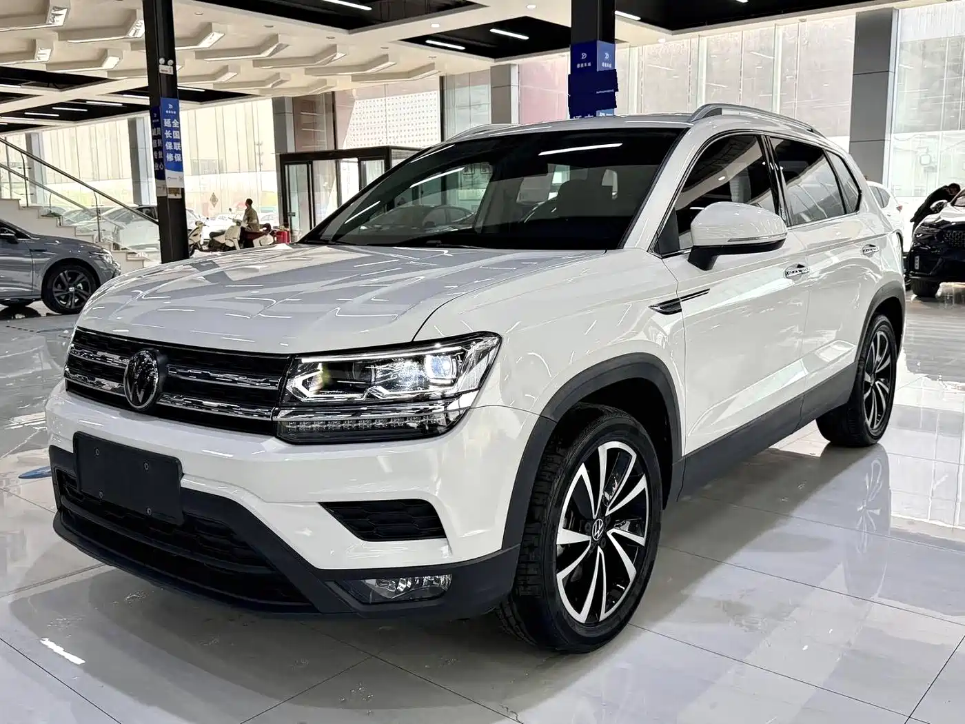 Volkswagen Tharu 2022 280TSI FWD Luxury Edition