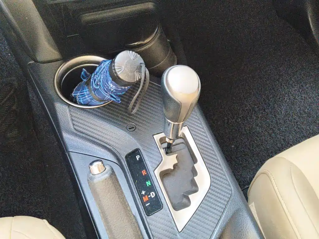 Toyota RAV4 Rongfang 2013 2.0L CVT 4WD Pioneer фото 6