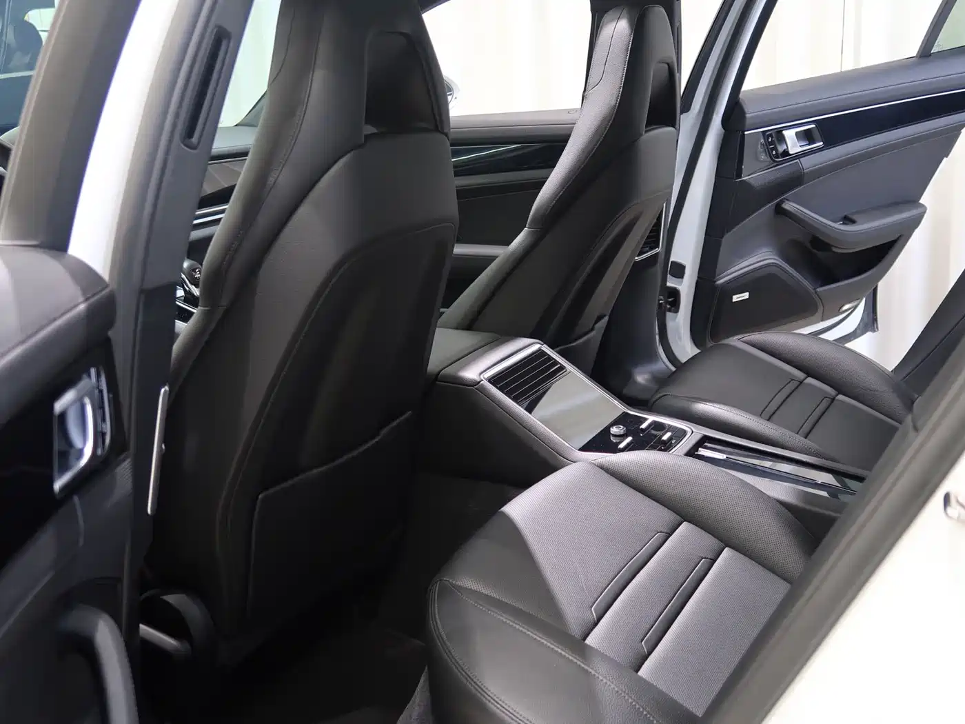 Porsche Panamera 2019 Panamera 2.9T фото 16