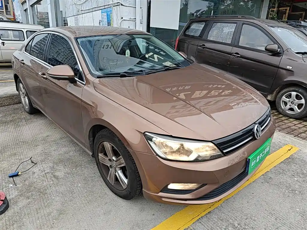 Volkswagen Lamando 2015 230TSI DSG Style фото 3