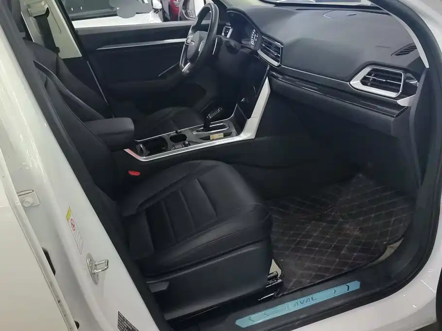 Фото 8 - Haval F5