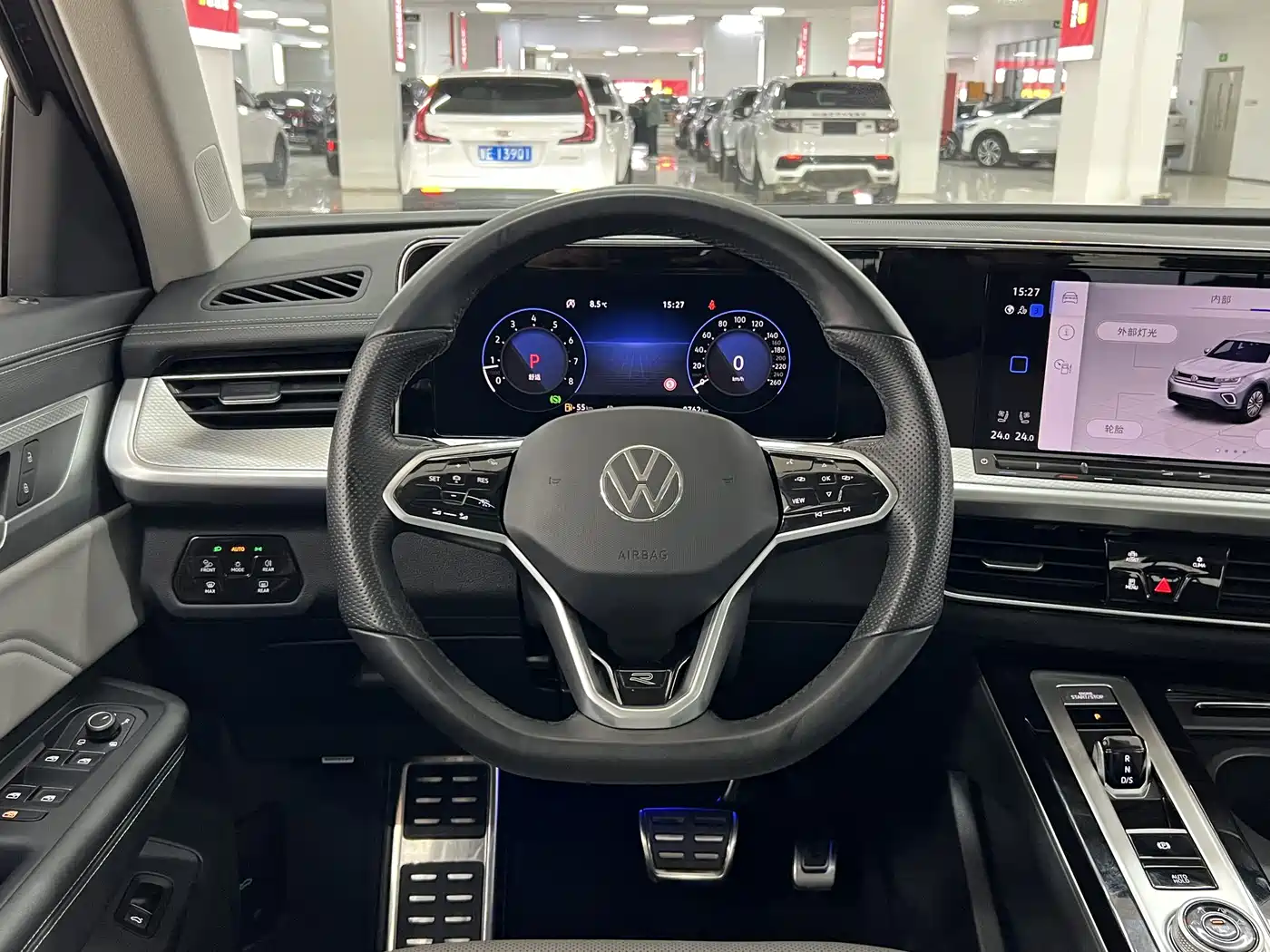 Volkswagen Talagon 2024 380TSI 4WD R-Line Touring фото 9