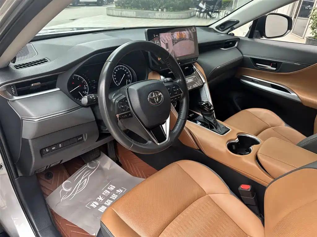Toyota Venza 2022 2.0L CVT 2WD Premium фото 13