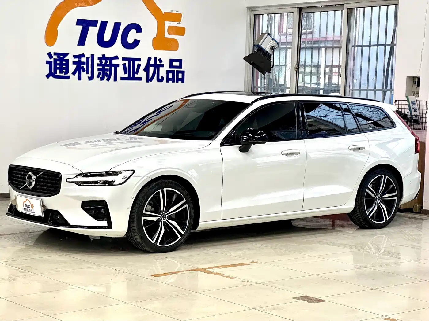 Volvo V60 2022 B5 Inscription Sport