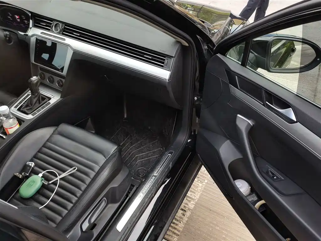 Volkswagen Magotan 2018 280TSI DSG Premium фото 21