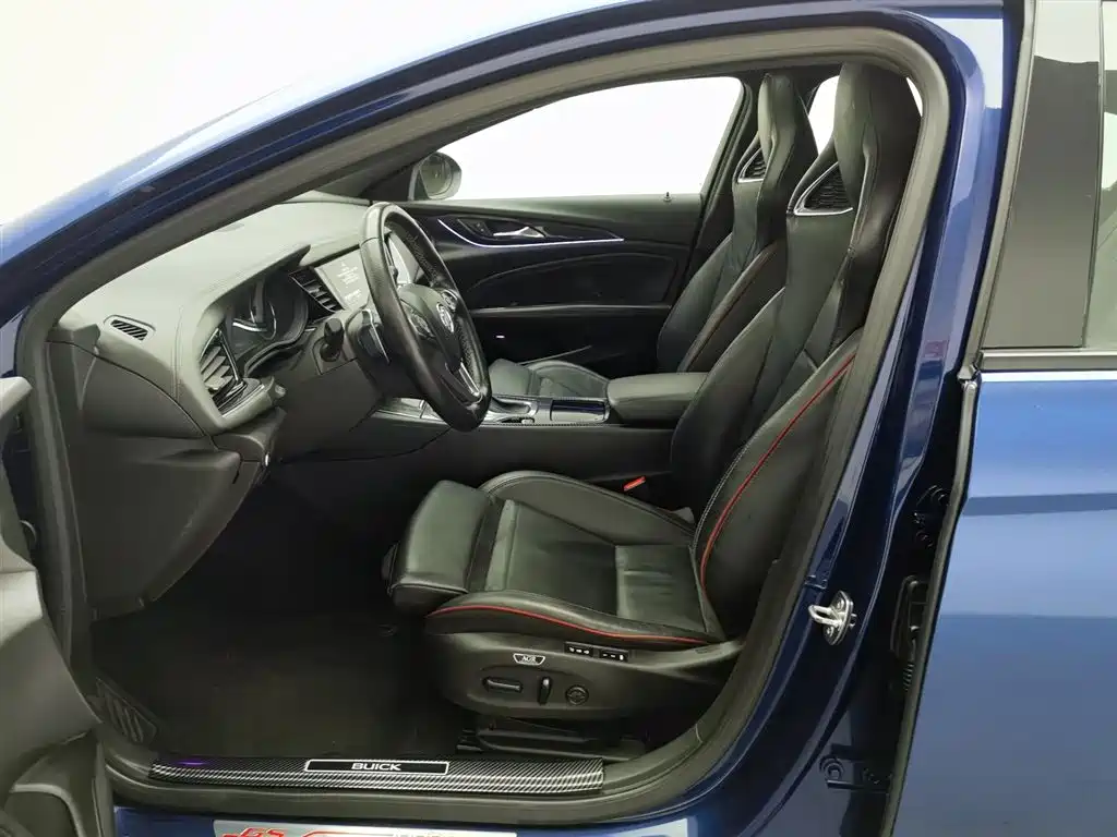 Buick Regal 2017 GS 28T Luxury Type фото 10