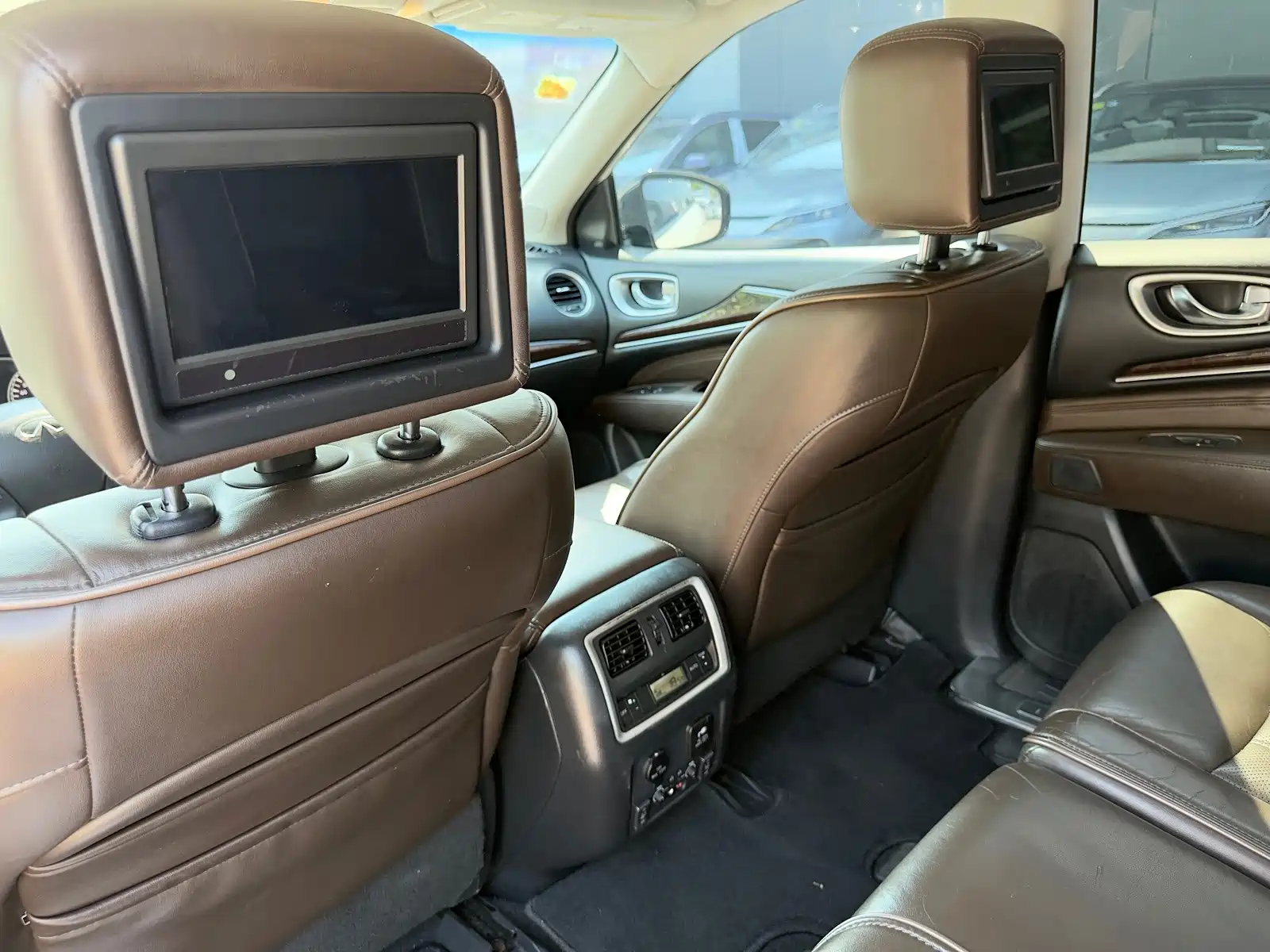 Photo 6 - Infiniti QX60 (Import)