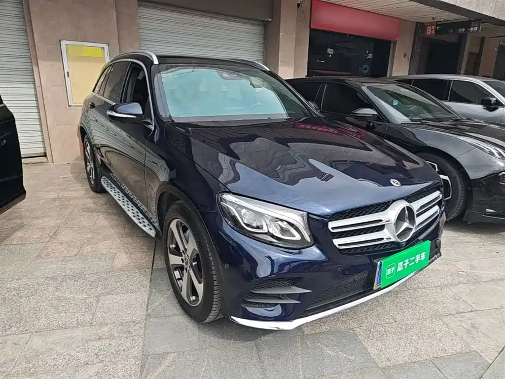 Mercedes-Benz GLC 2017 GLC 260 4MATIC Luxury фото 4